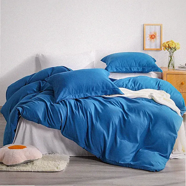 3 Pieces Brushed Microfiber Queen Duvet Cover Set (1 Duvet Cover and 2 Pillow Sh